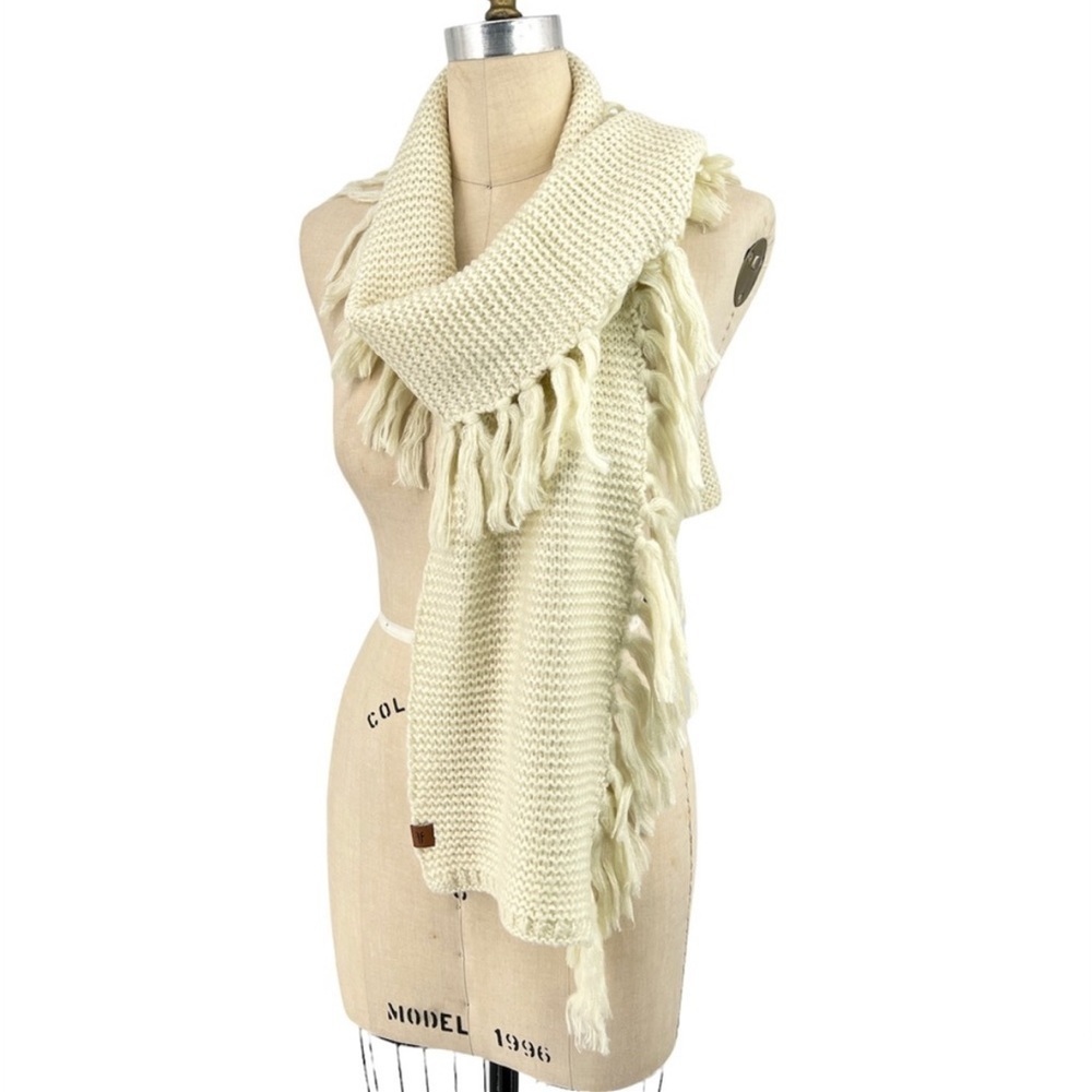 NWT FRYE Fringe Trim Knit Cozy Long Scarf - Picture 5 of 6